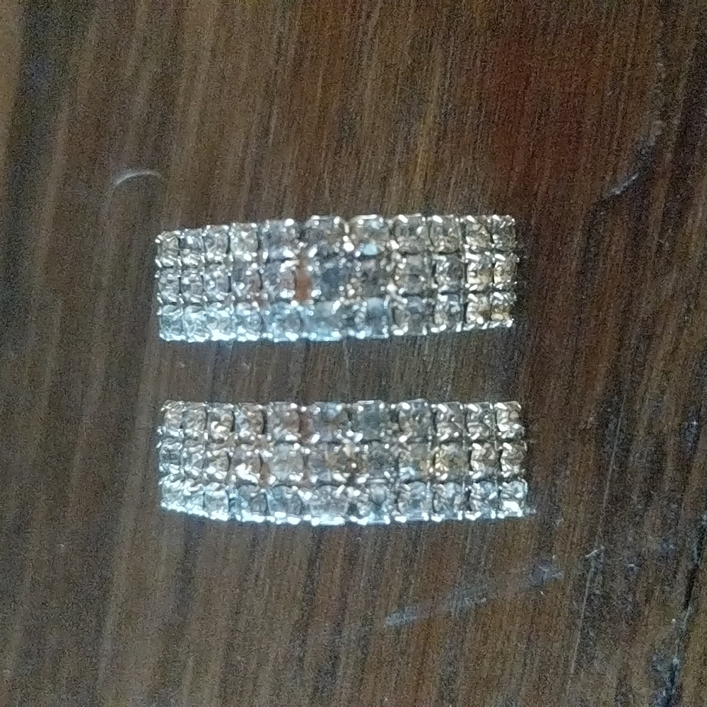✨ Beautiful Sparkle! Vintage Statement Rhinestone Earrings.